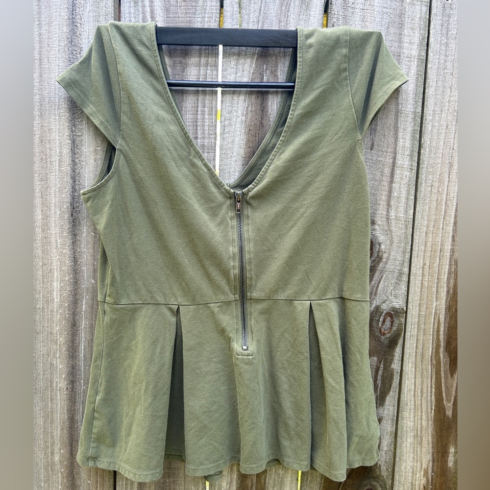 Victoria ‘s Secret Olive Green Zip-Front Women's Top